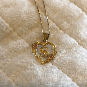 14k gold S pendant necklace